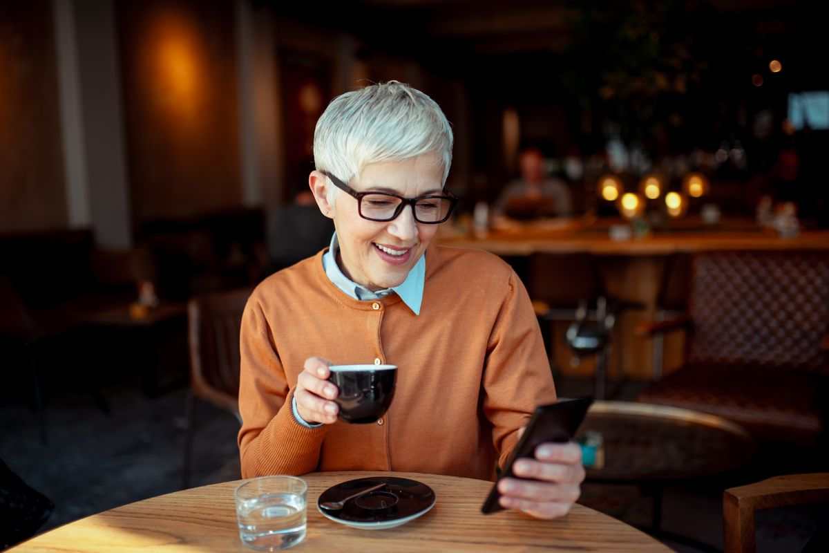 SMS vs WhatsApp Nel web.it